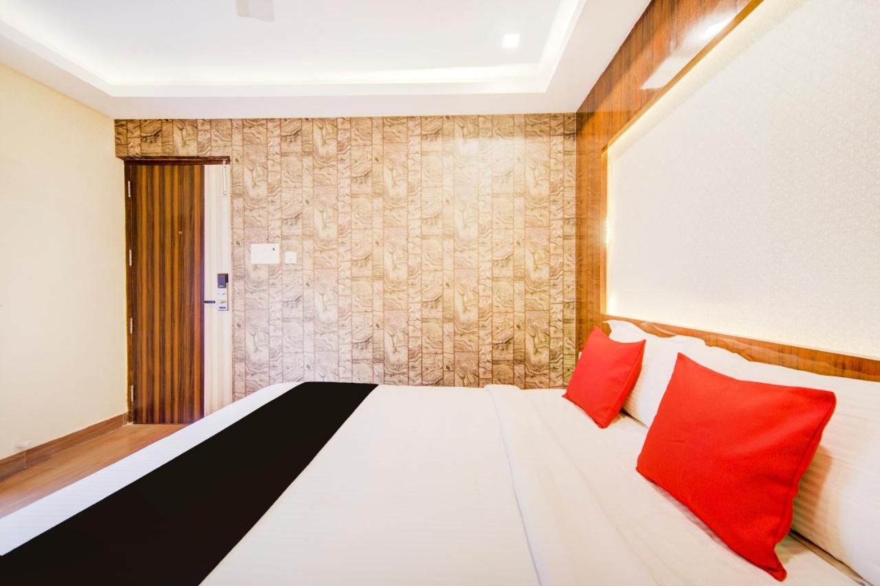 Collection O 75820 Madras Metro Club, T Nagar Ченнаи Экстерьер фото